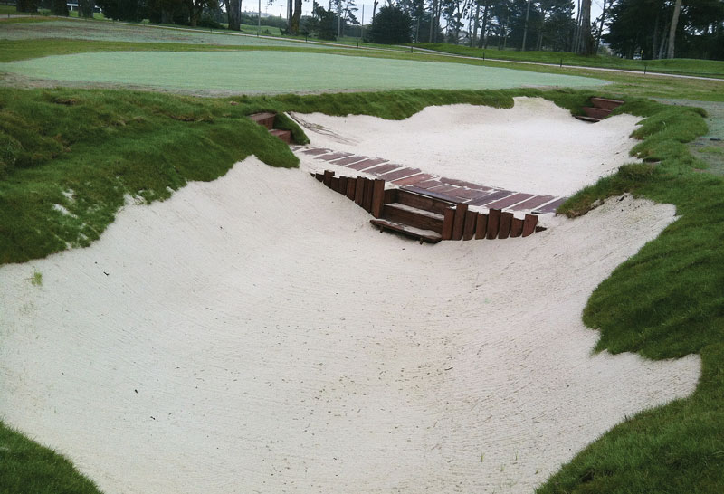 Practice bunker golf course